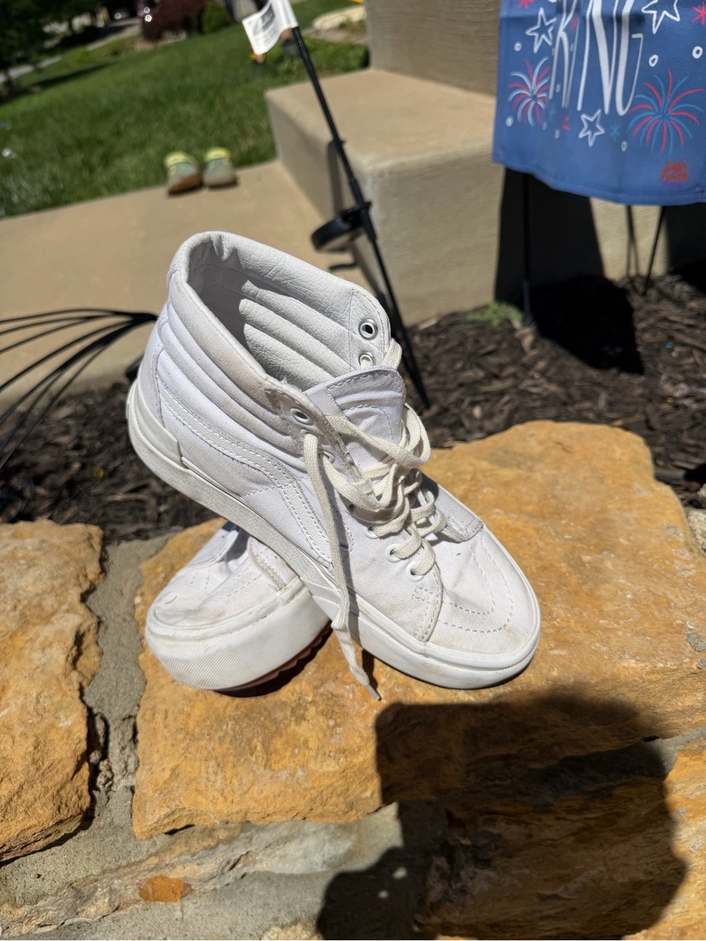 Vans White Low-Top Canvas Sneakers